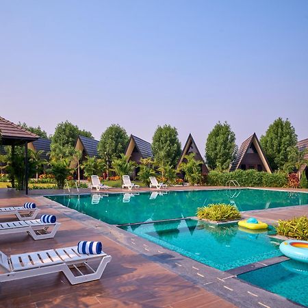 Regenta Resort Vindhyachal, Statue Of Unity Kevadia Exteriör bild