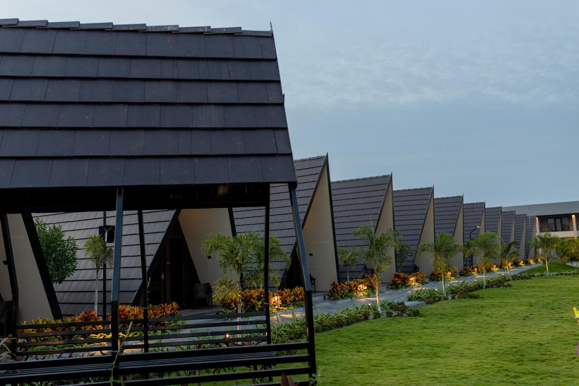 Regenta Resort Vindhyachal, Statue Of Unity Kevadia Exteriör bild