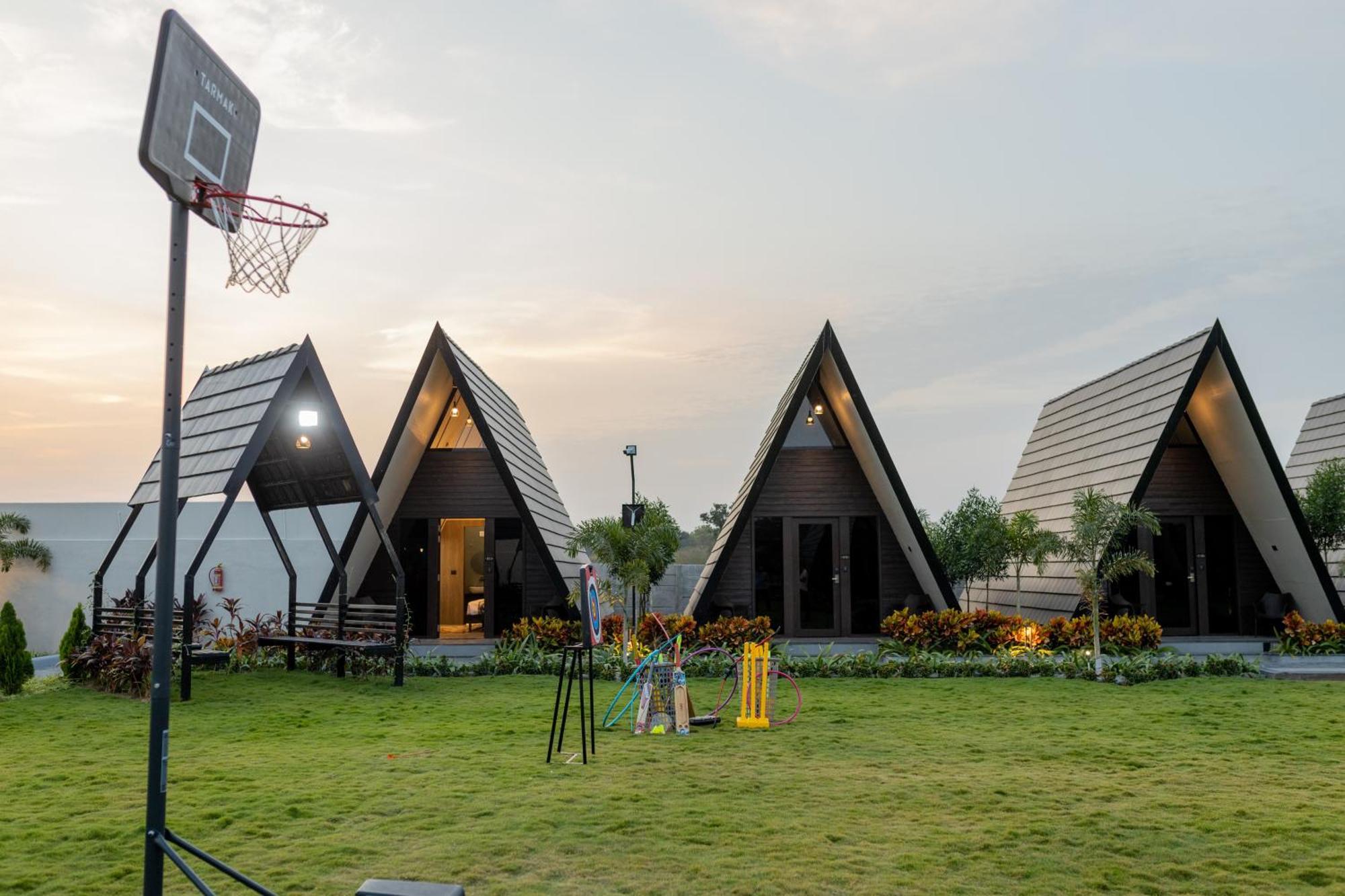 Regenta Resort Vindhyachal, Statue Of Unity Kevadia Exteriör bild