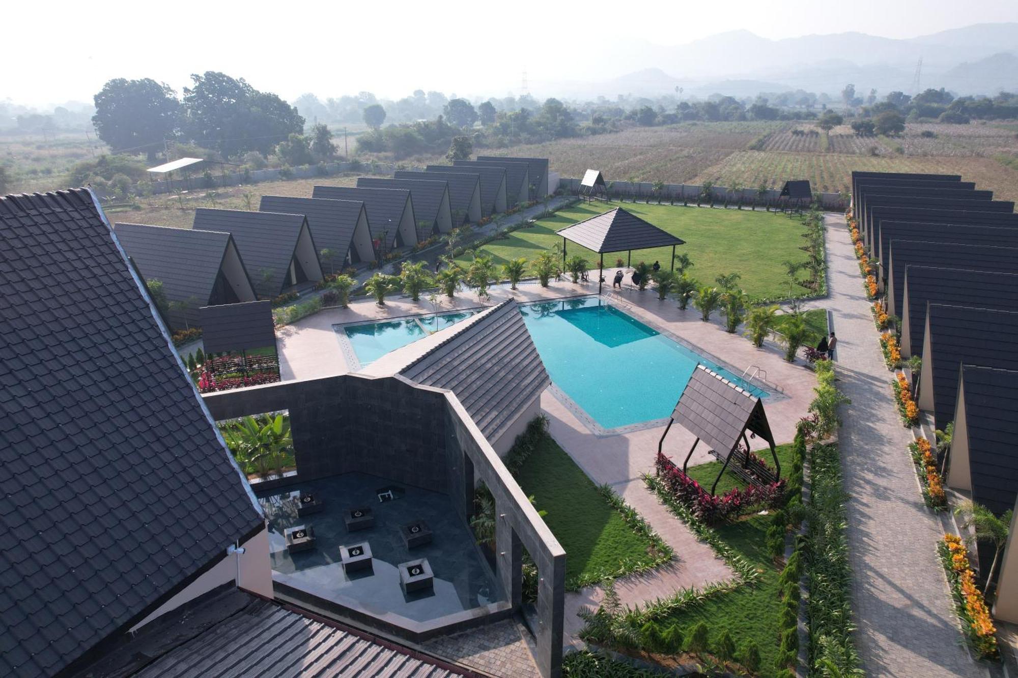 Regenta Resort Vindhyachal, Statue Of Unity Kevadia Exteriör bild