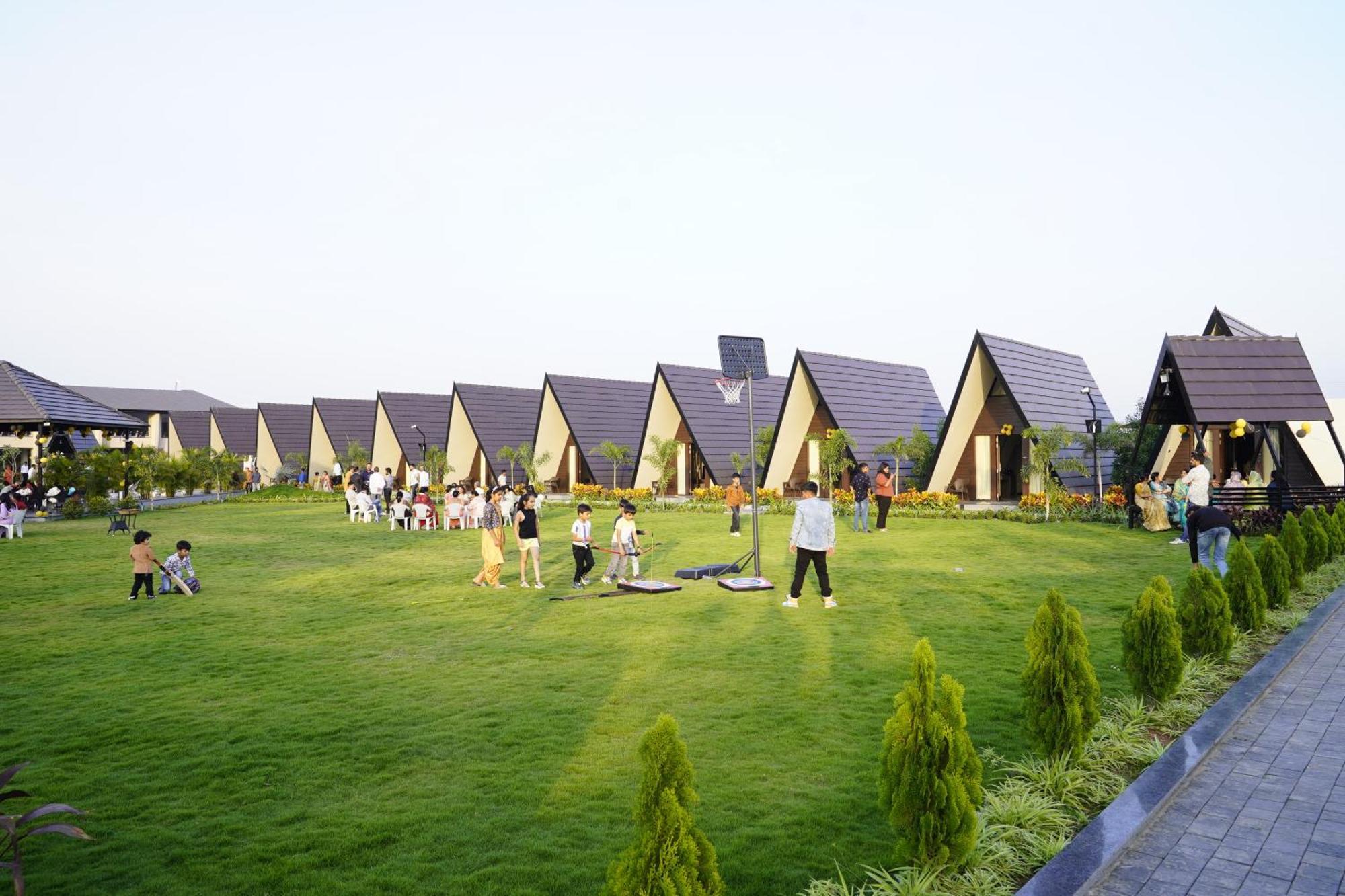 Regenta Resort Vindhyachal, Statue Of Unity Kevadia Exteriör bild