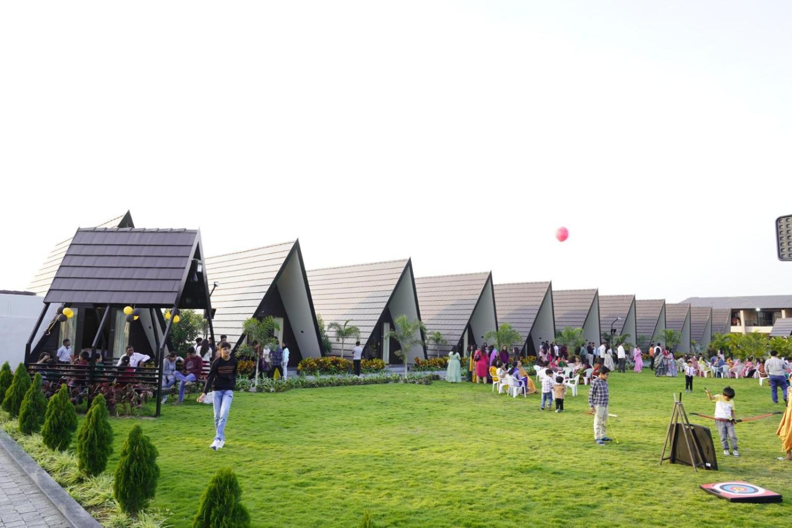 Regenta Resort Vindhyachal, Statue Of Unity Kevadia Exteriör bild